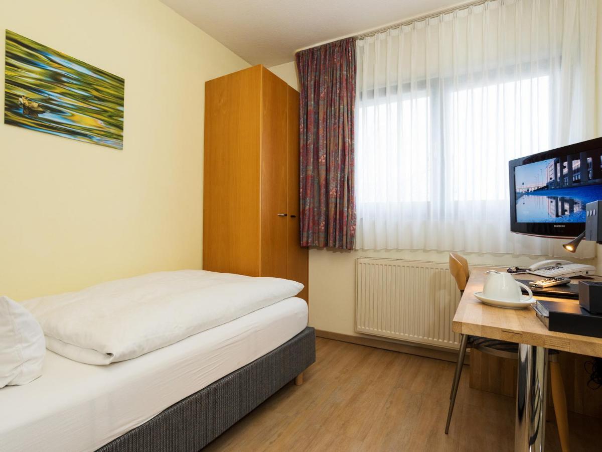 Hotel Hansen Bergisch Gladbach Eksteriør bilde