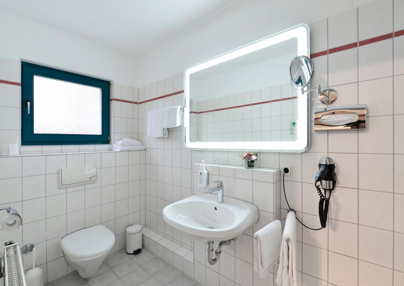 Hotel Hansen Bergisch Gladbach Eksteriør bilde